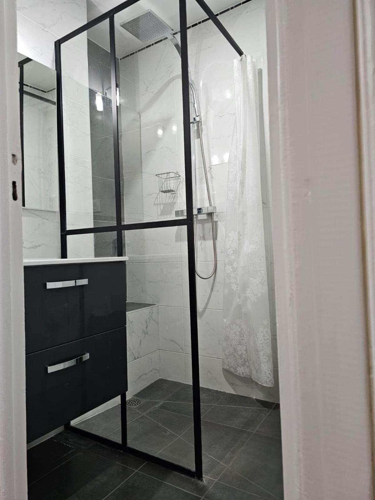 Proche Aeroport Appartement